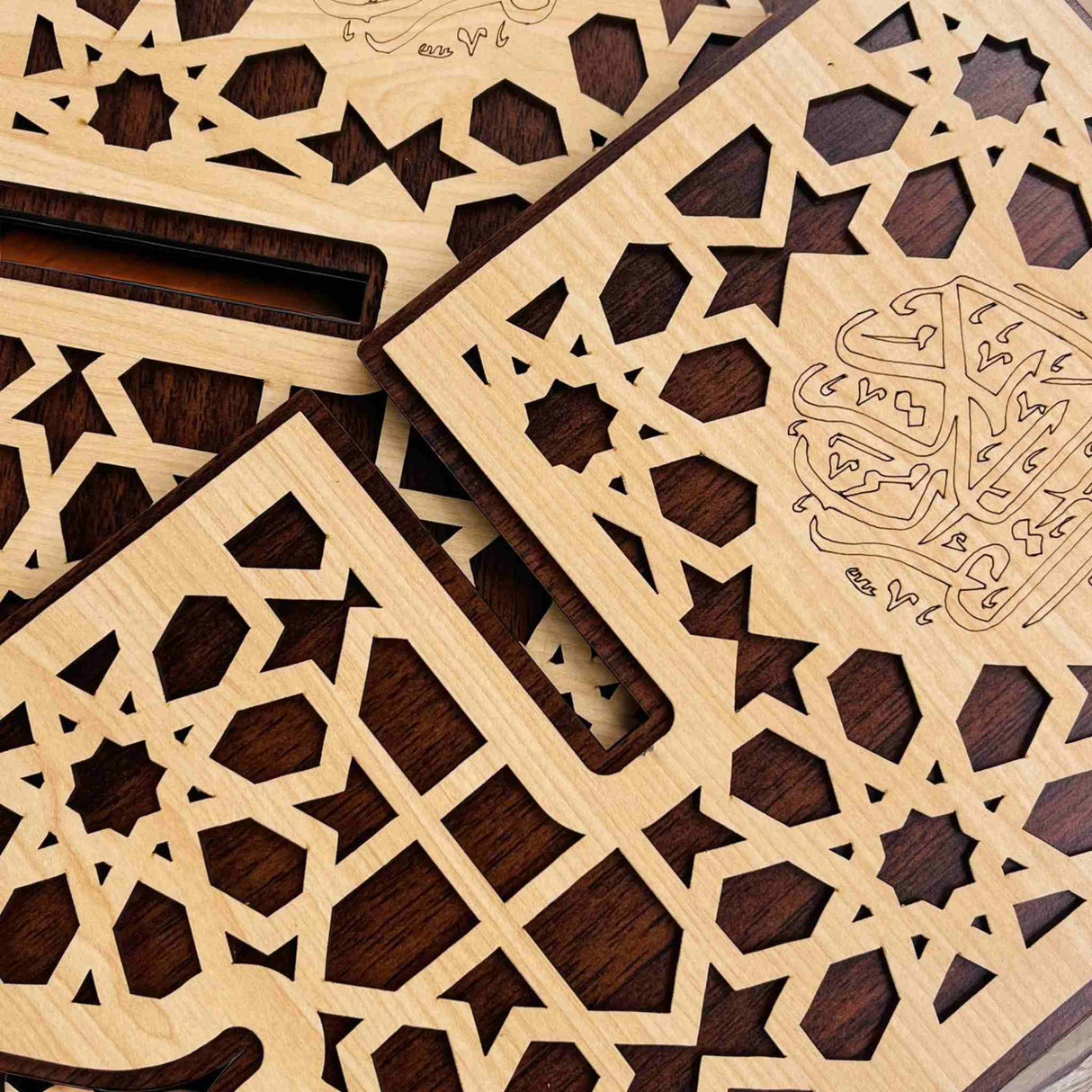 QURAN STAND CALLIGRAPHY ALHIQMA