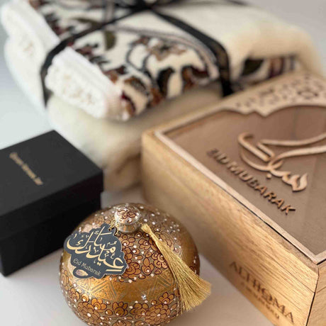 Cream & White Sunnah Gift