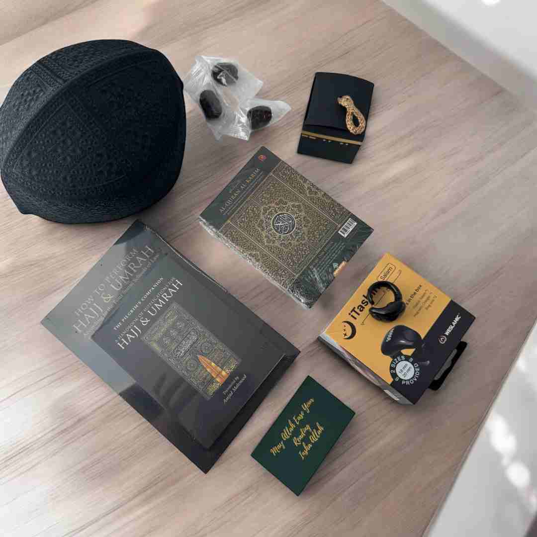 Hearts in Makkah Umrah and Hajj pilgrim gift set with Quran, tasbih, songkok, guide book and Ajwa dates by Al Hiqma.