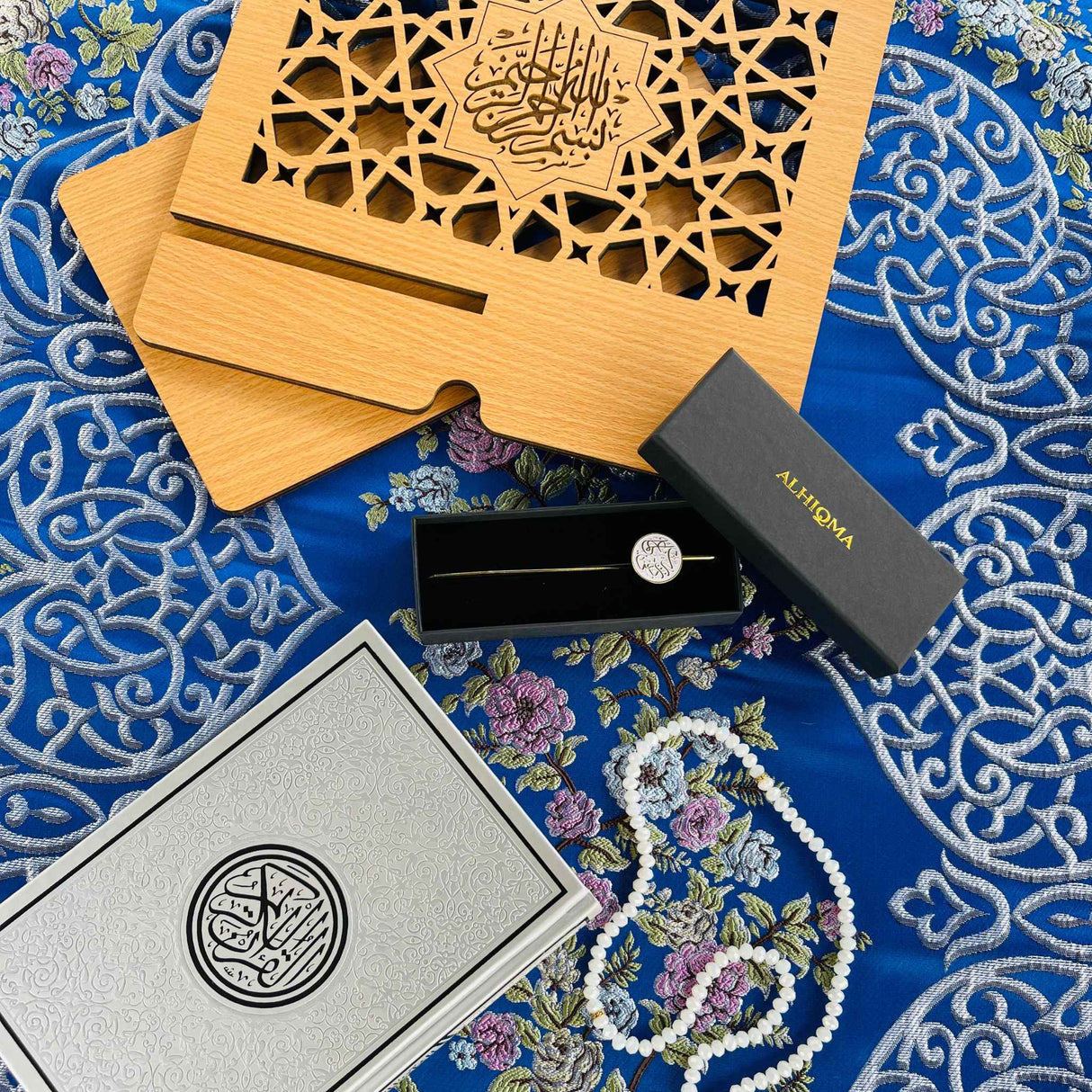 ROYAL SEJADAH BLUE WITH ARABIC SCRIPT QURAN