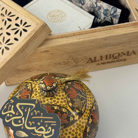 ALHIQMA SIGNATURE RAMADAN KAREEM BOX