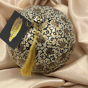 MAPLE LEAVE BROWN WHITE 225G AJWA DATES