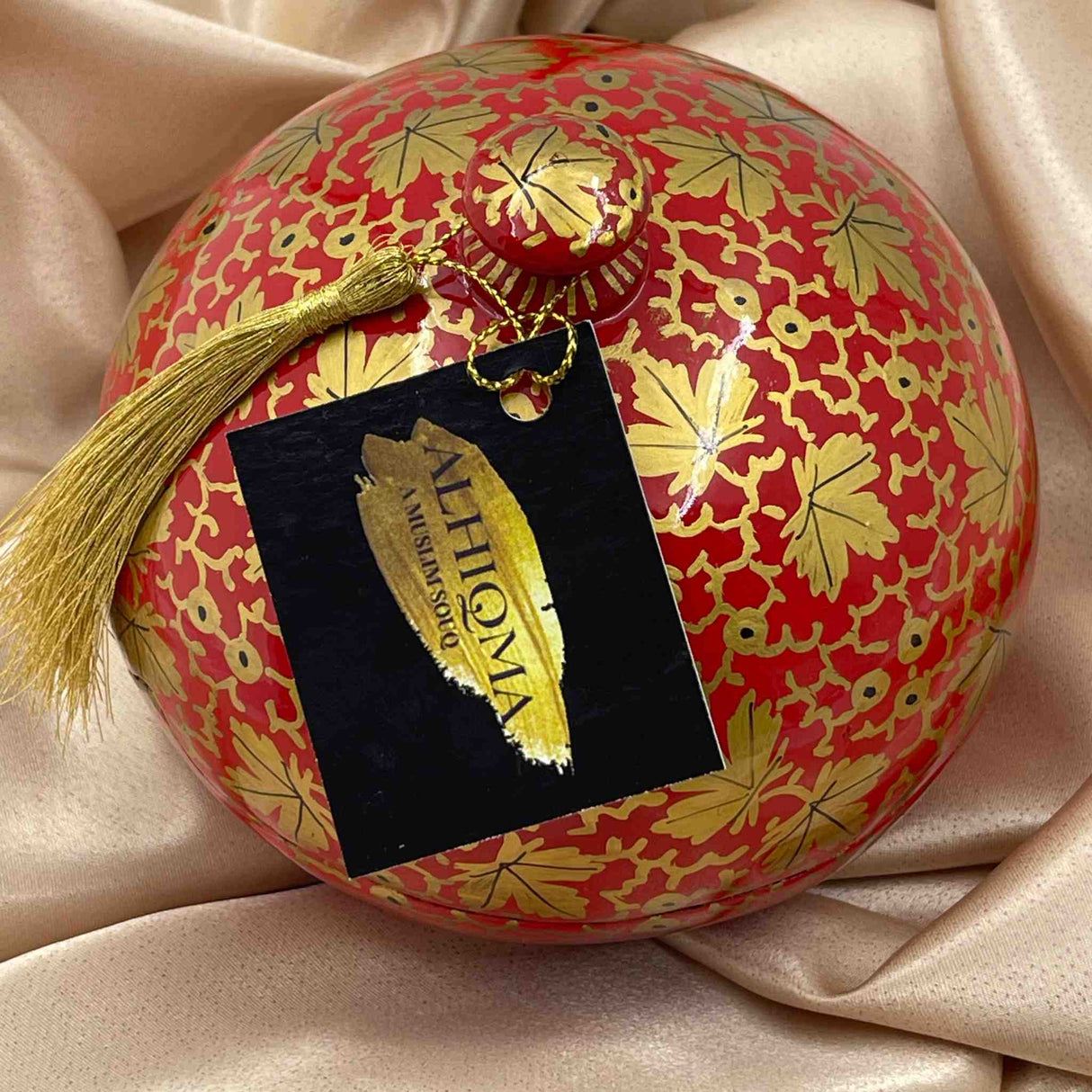MAPLE LEAVE RED 255G AJWA DATES 