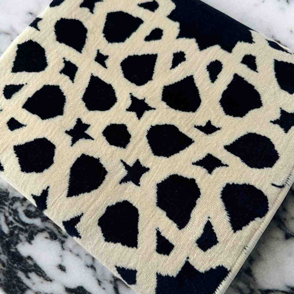 PRAYER MAT ISLAMIC PATTERN