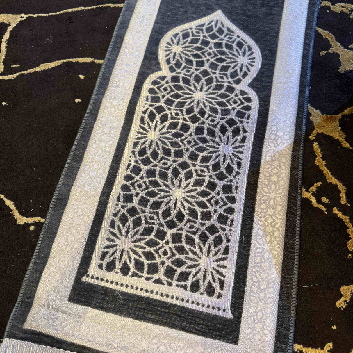 PRAYER_MAT_GREY