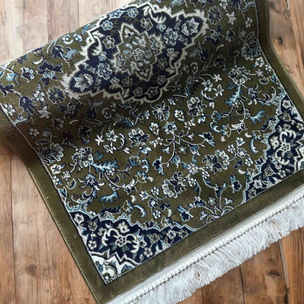 GREEN RAWDHA PRAYER MAT