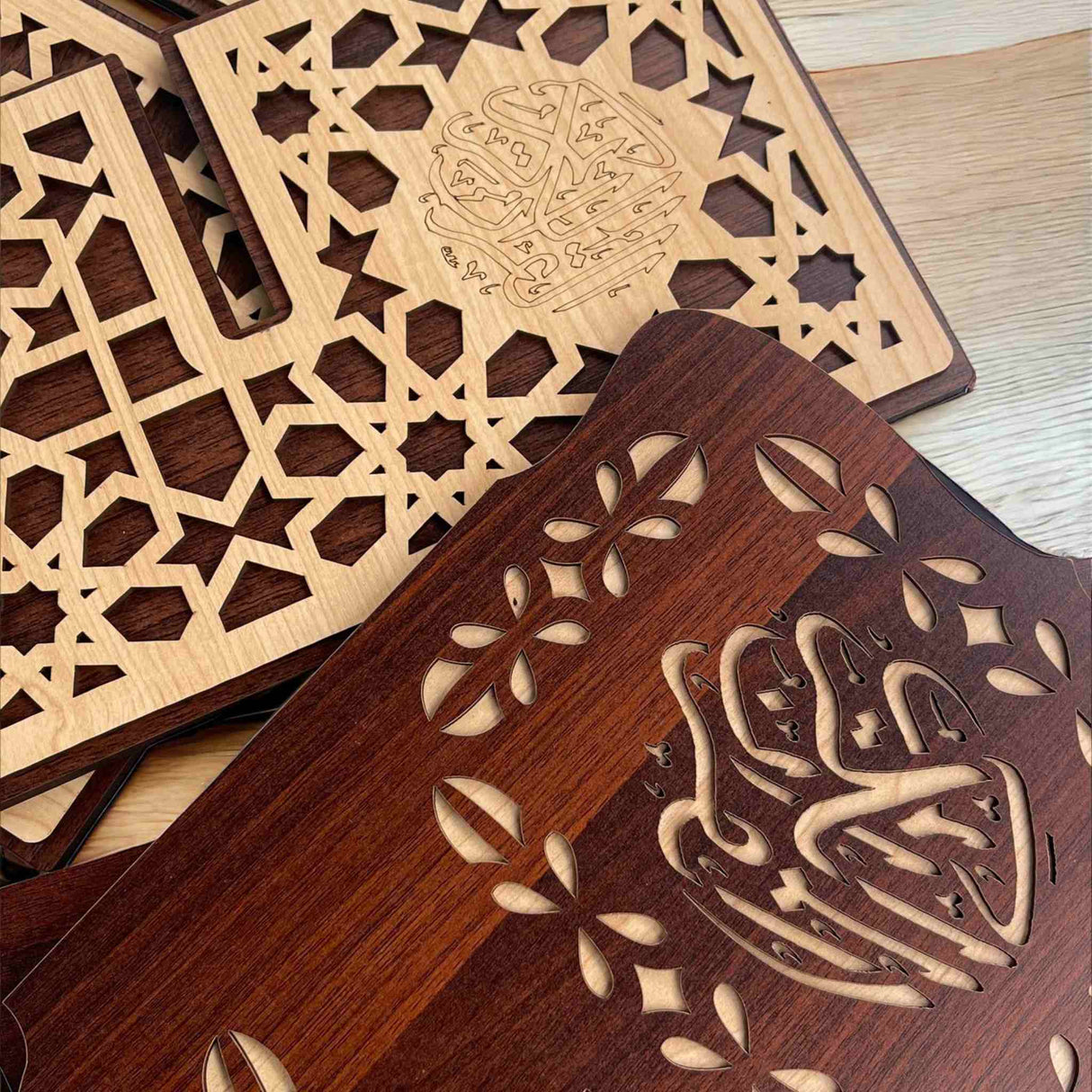 QURAN STAND 